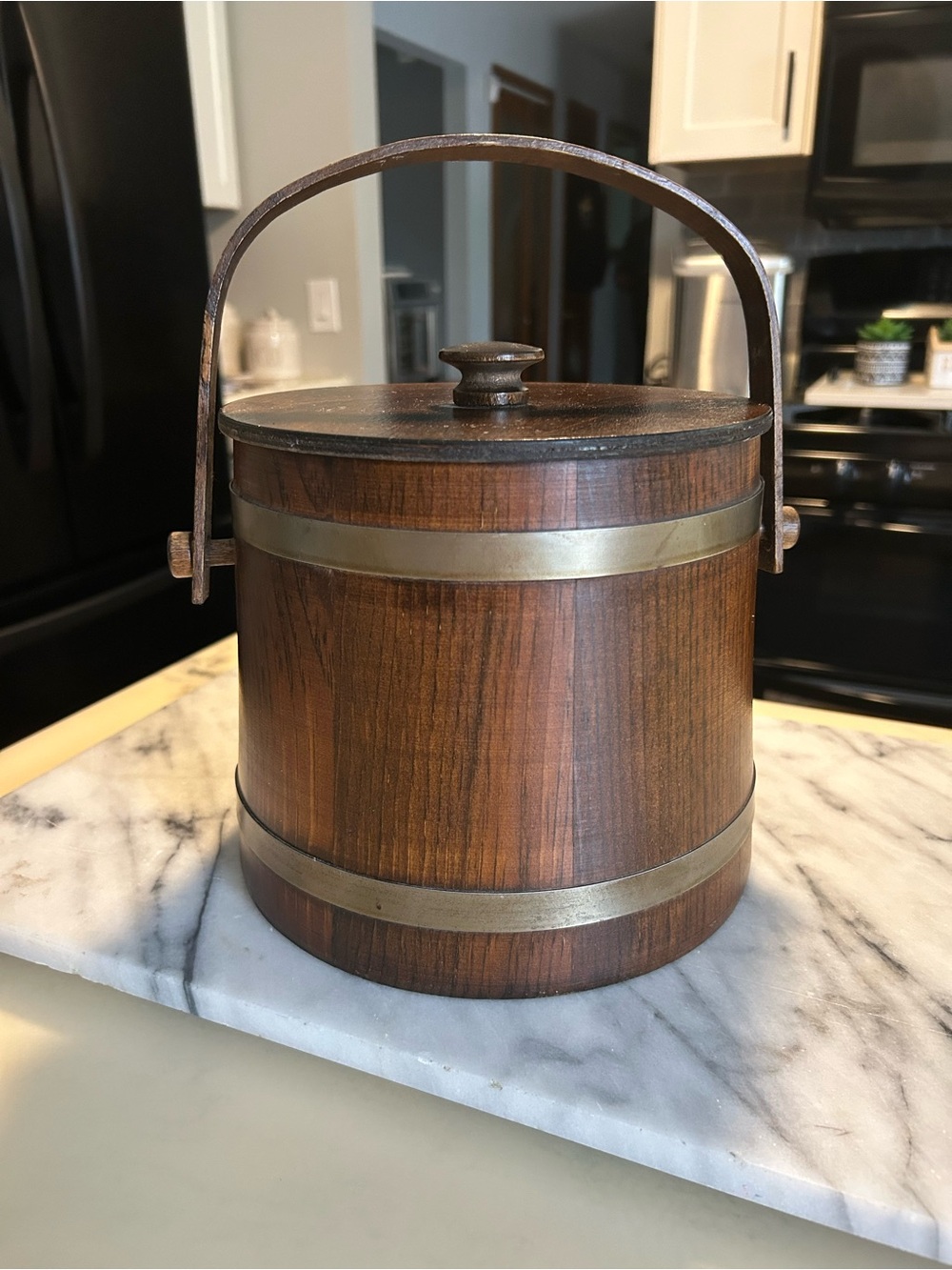 VINTAGE Basketville Putney Vermont Wooden Barrel Ice Bucket with Handle